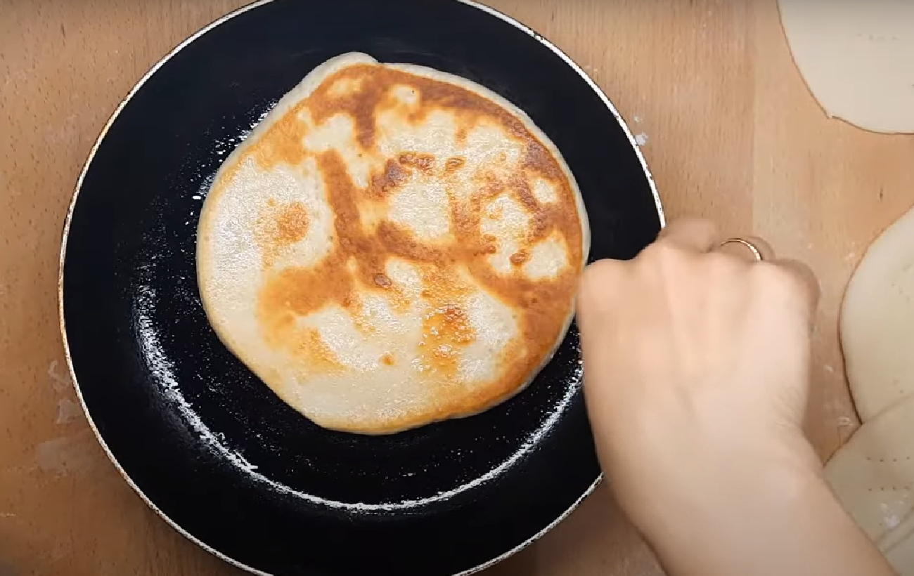 Шулики или ламанцы: старинный рецепт коржиков с маком и медом